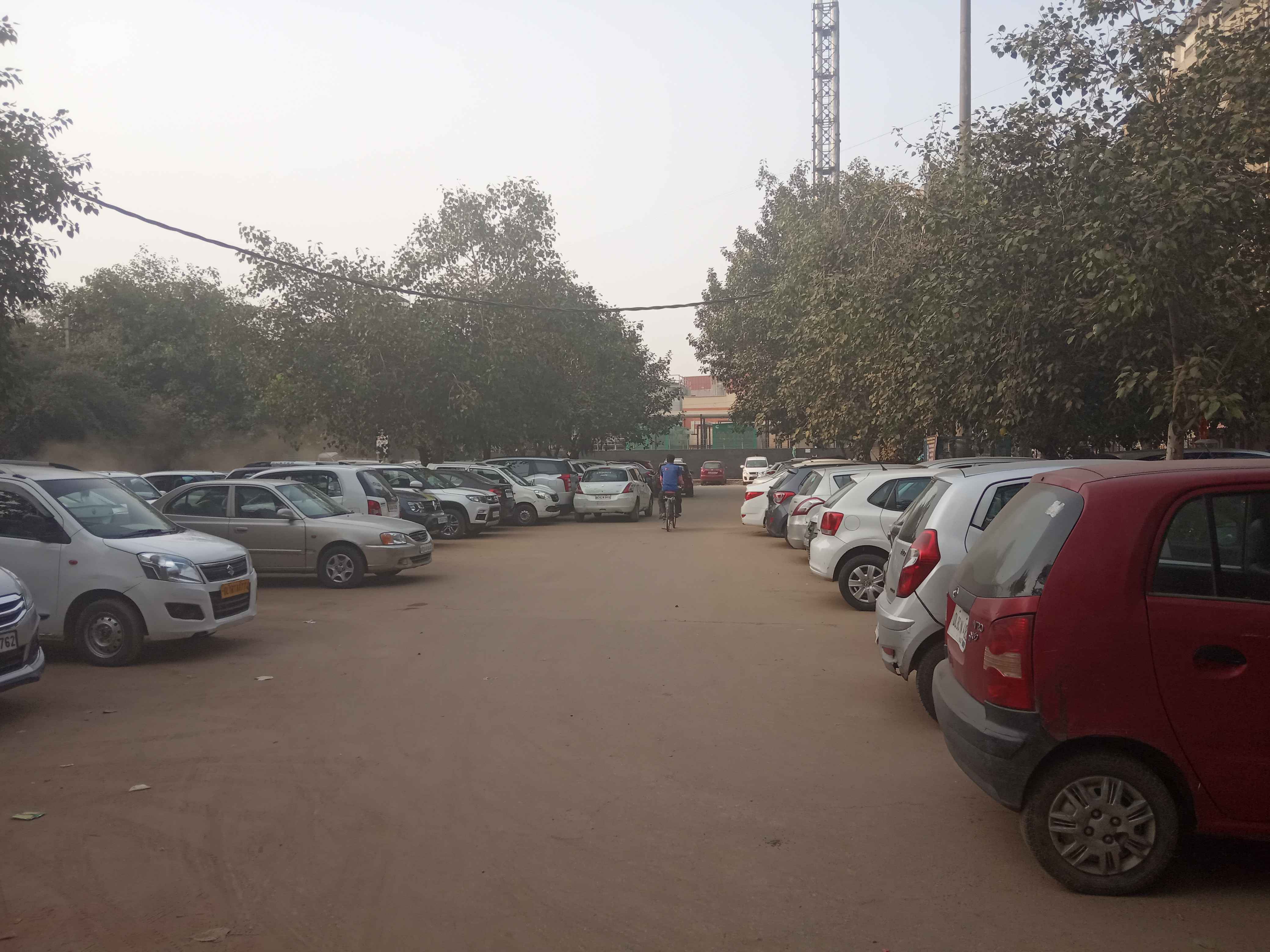 wazirpur commercial complex and industrial parking gate no 3 In New Delhi