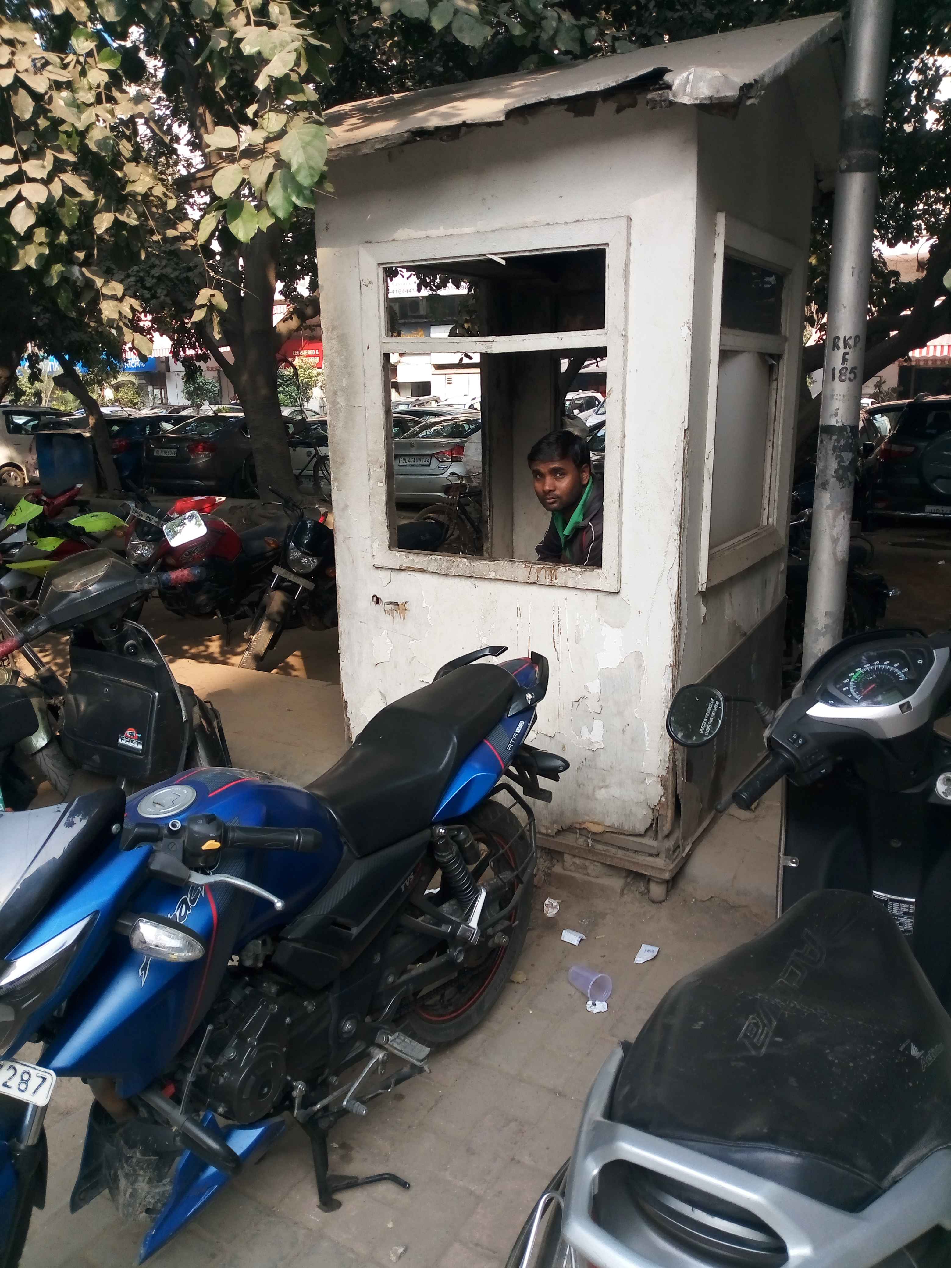vasant vihar commercial complex parking