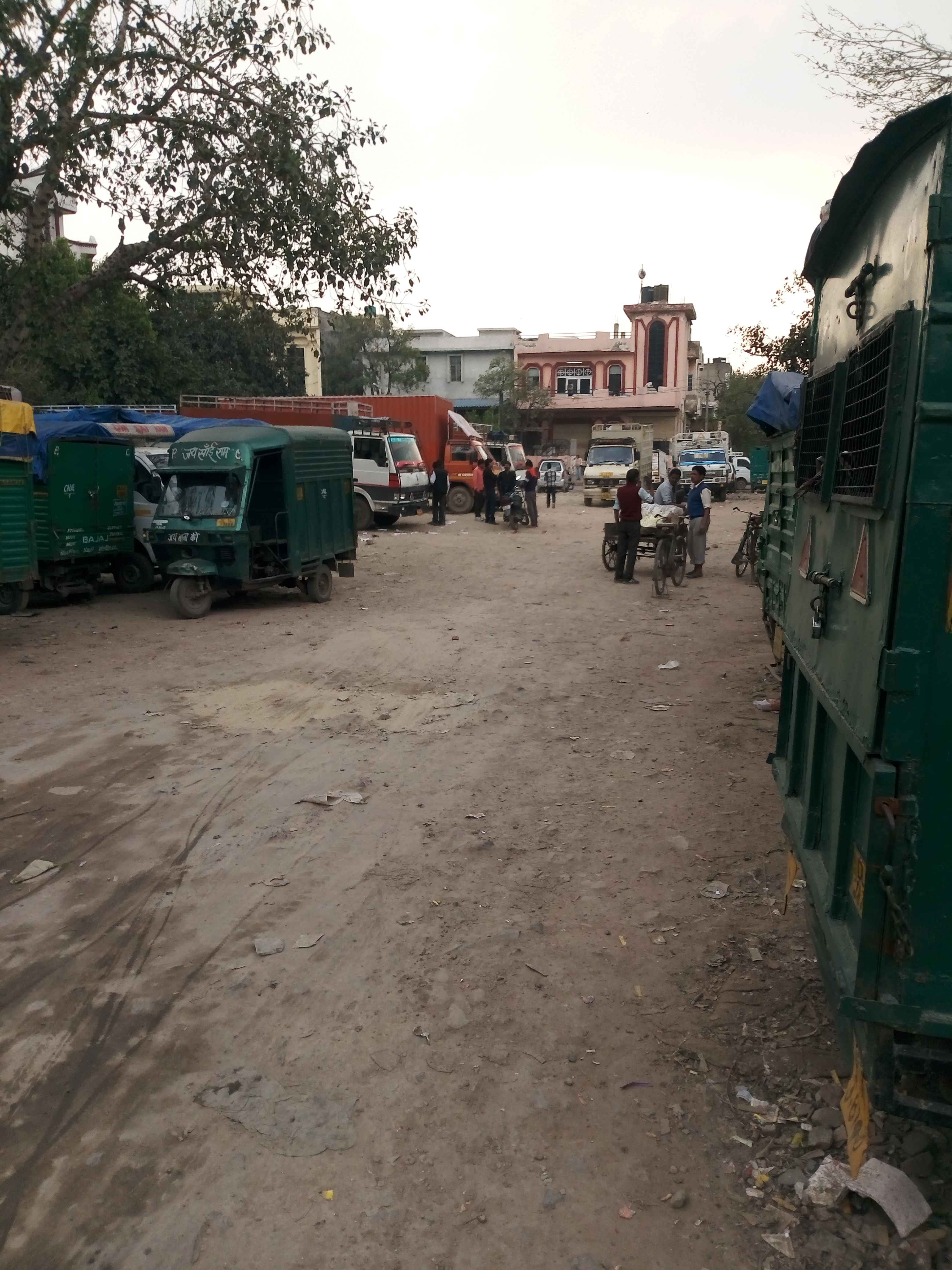patpatganj industry area parking