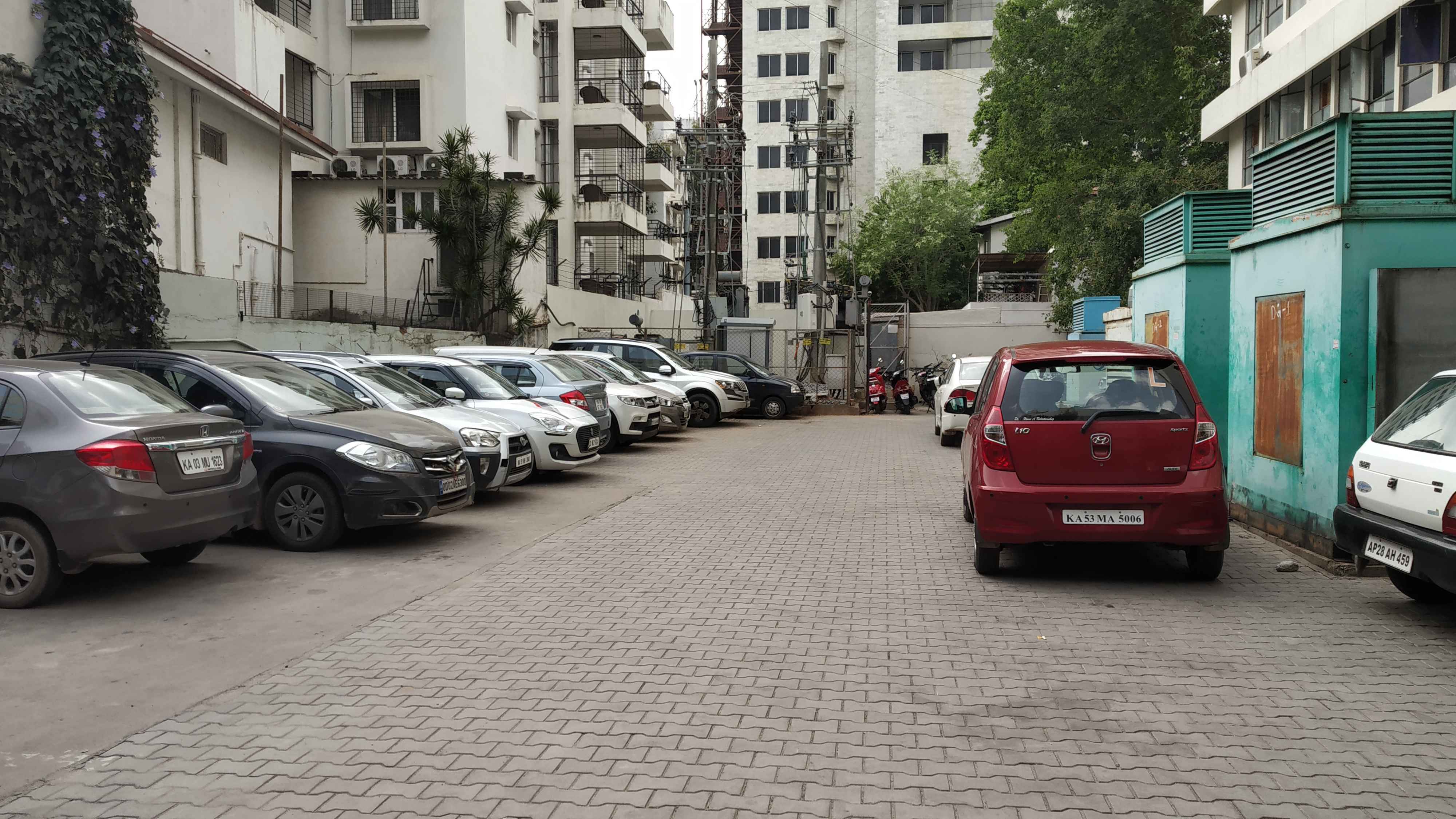 Shubharam Complex Parking Lot In Bangalore