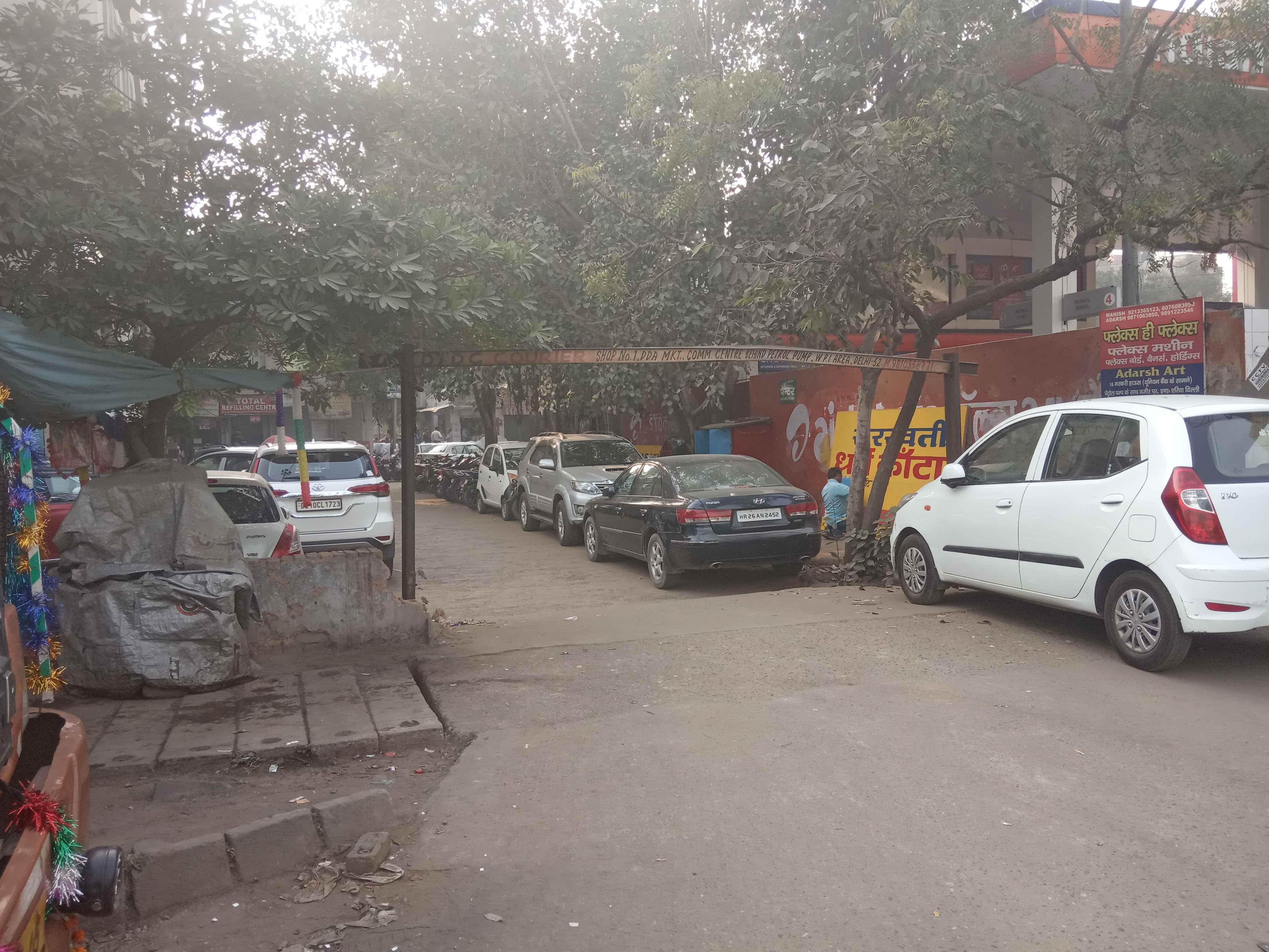 wazirpur commercial complex and industrial area parking gate no 2