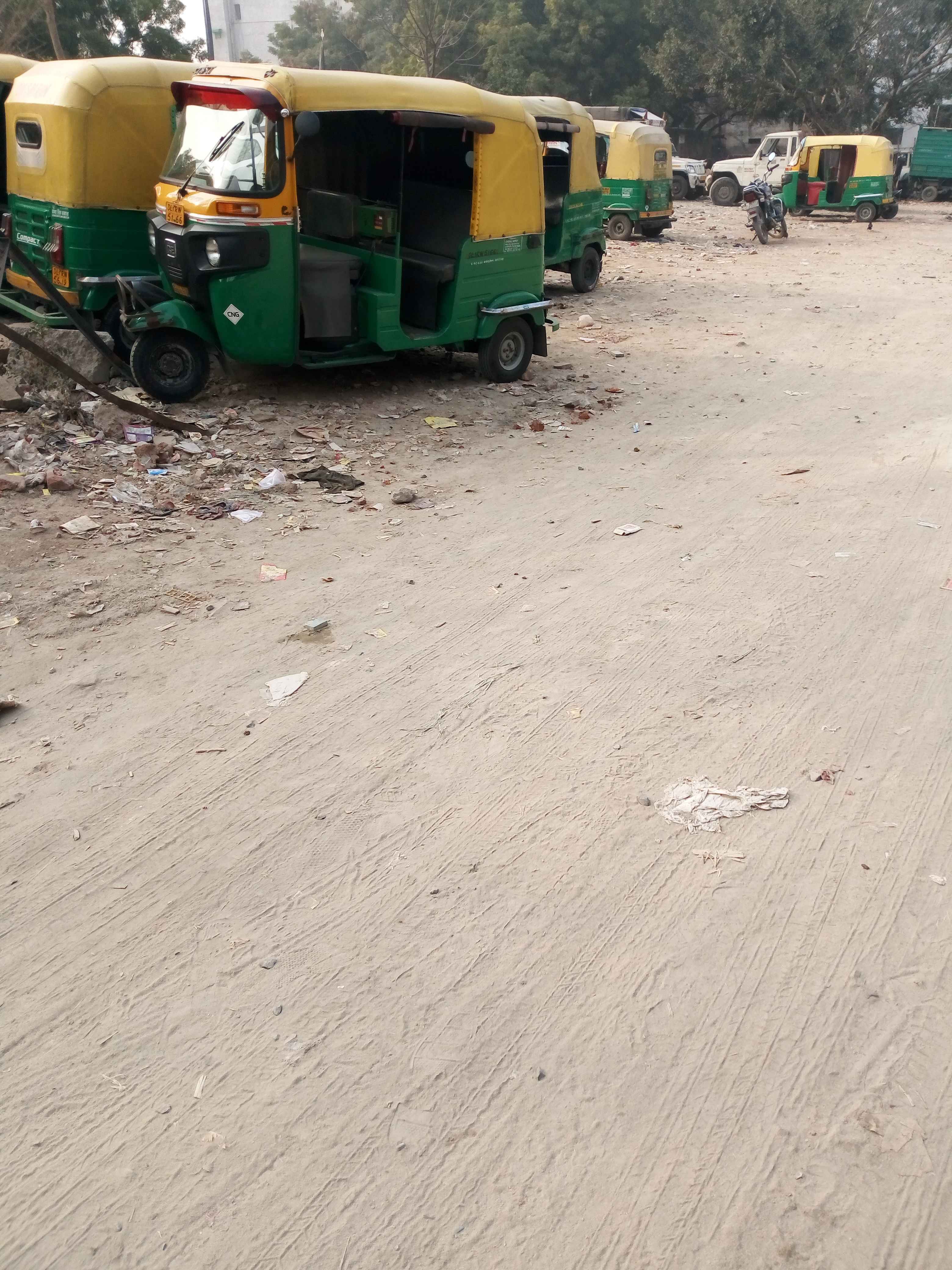 kotla phase 1 mayur vihar parking In Delhi Paharganj