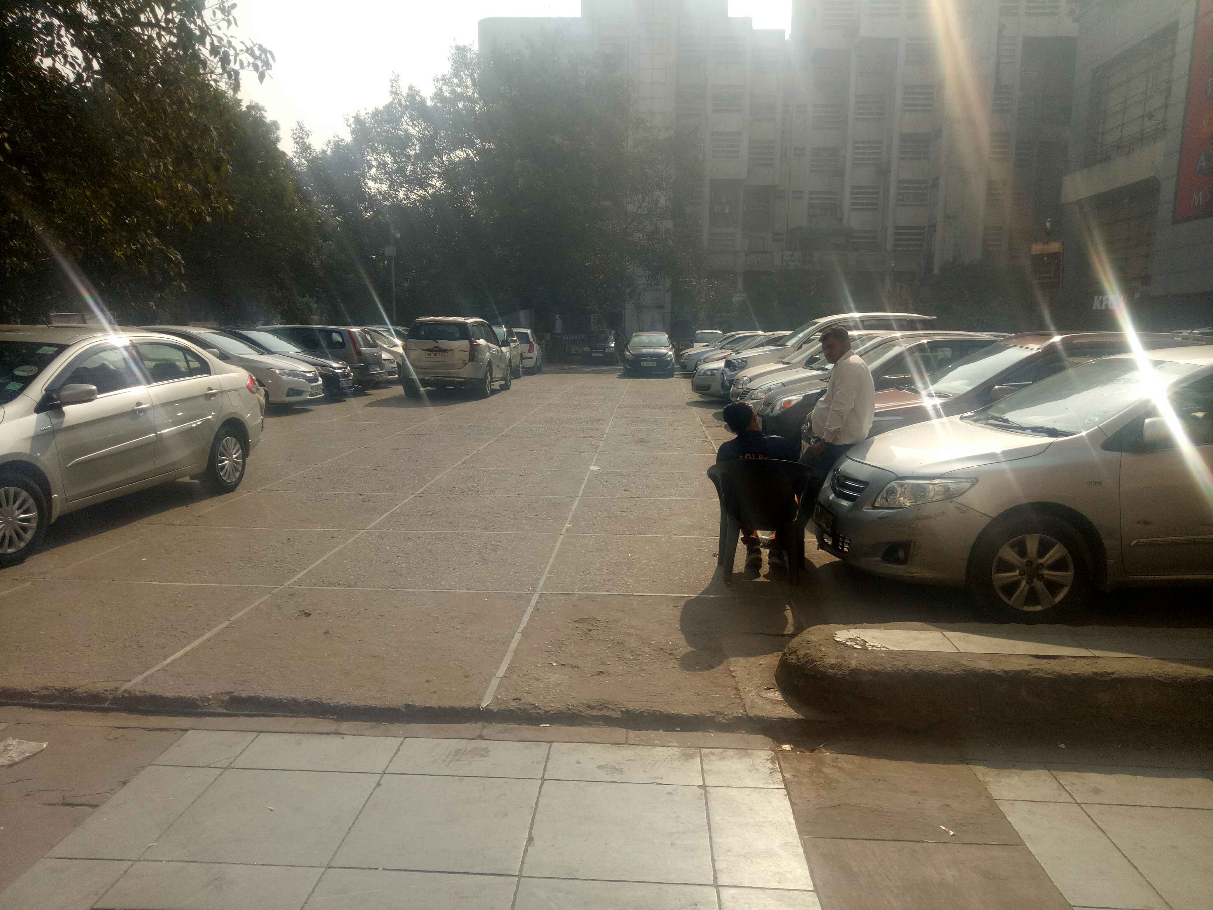 sdmc parking plot 1 distict center jankpuri