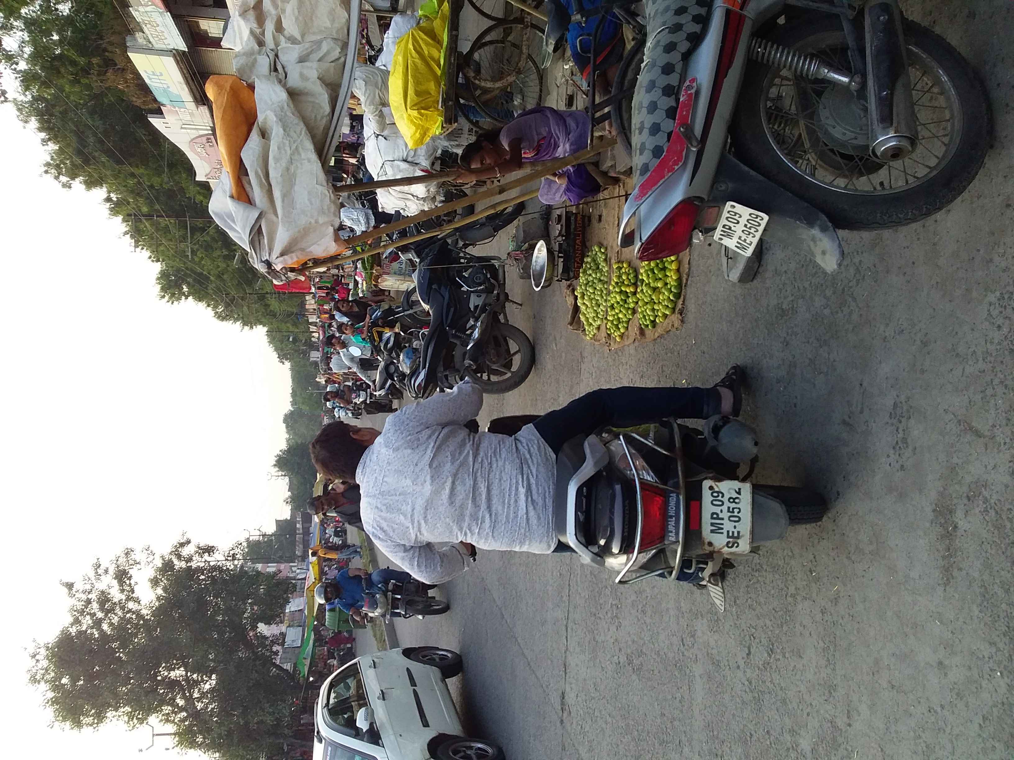 rajaram dhaba parking In Indore