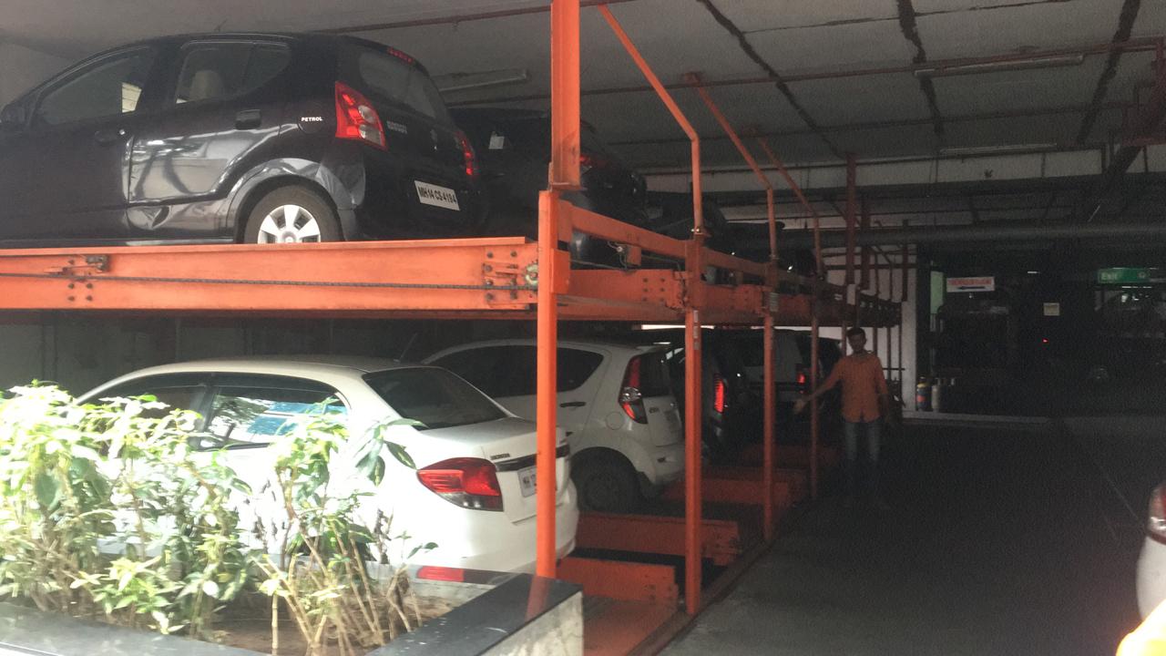 r deccan mall Parking