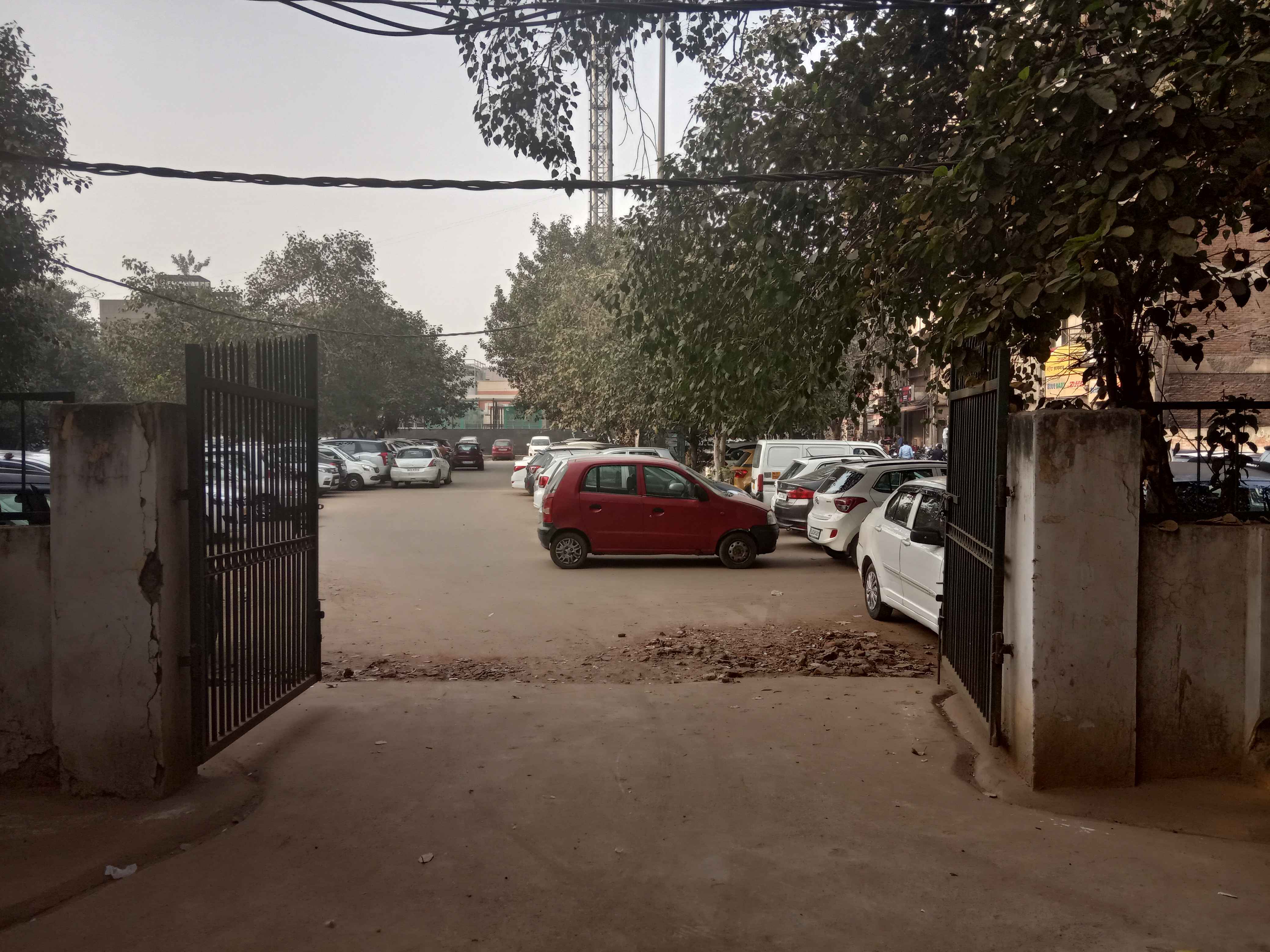 wazirpur commercial complex and industrial parking gate no 3