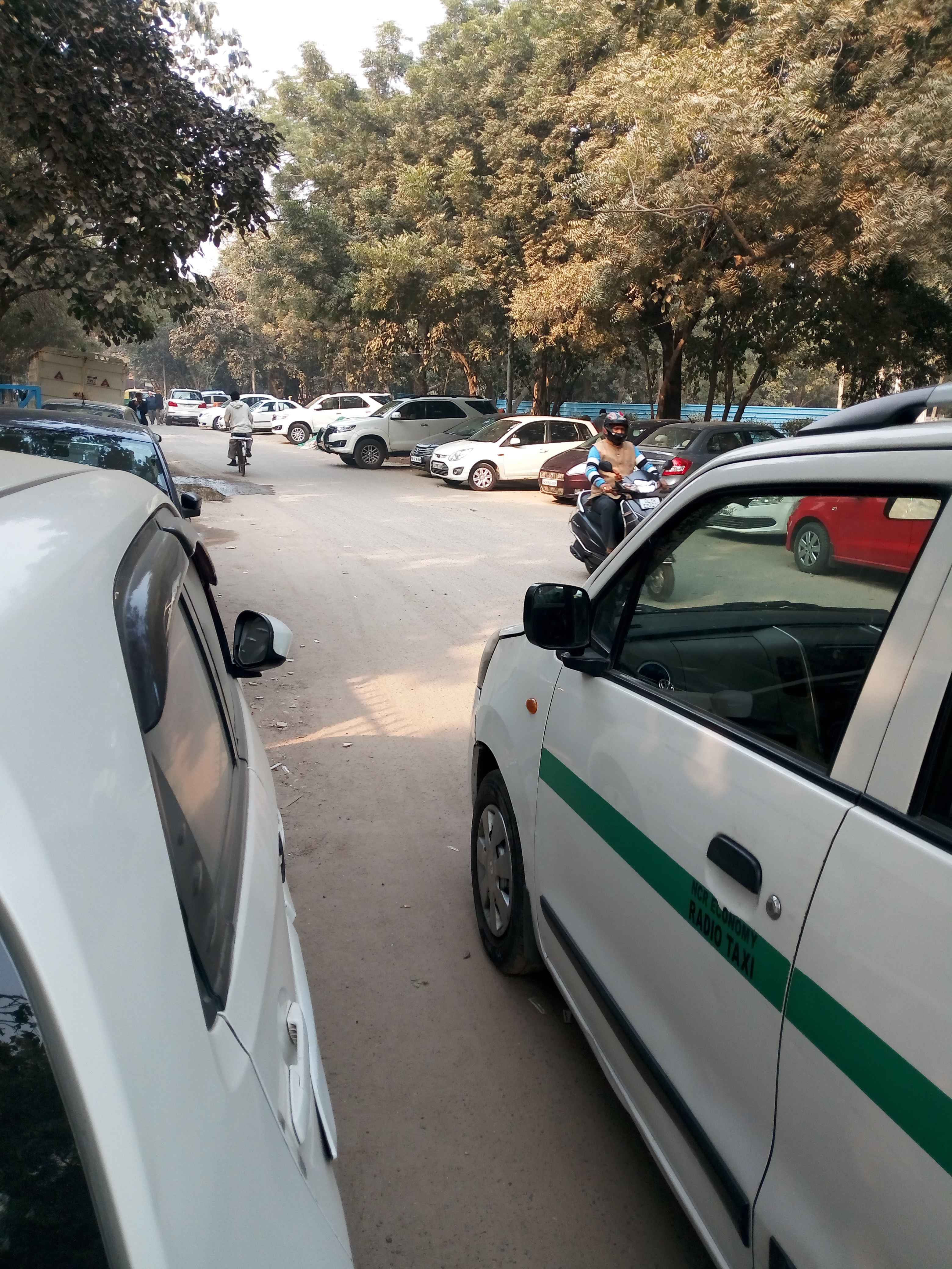 vasant vihar vasant lok parking In New Delhi