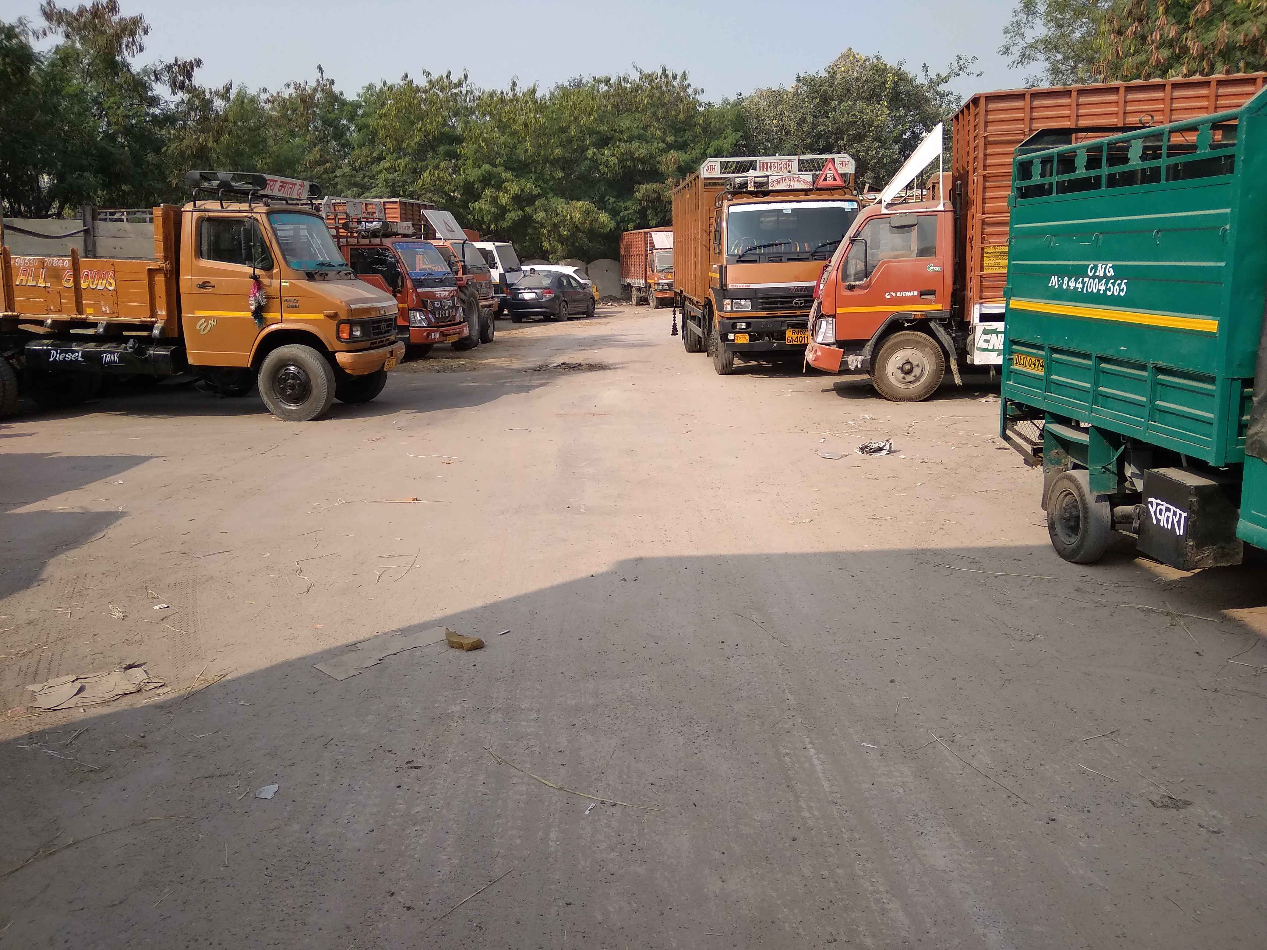 ramesh nagar ndmc parking near bharat petroleum pump In Delhi