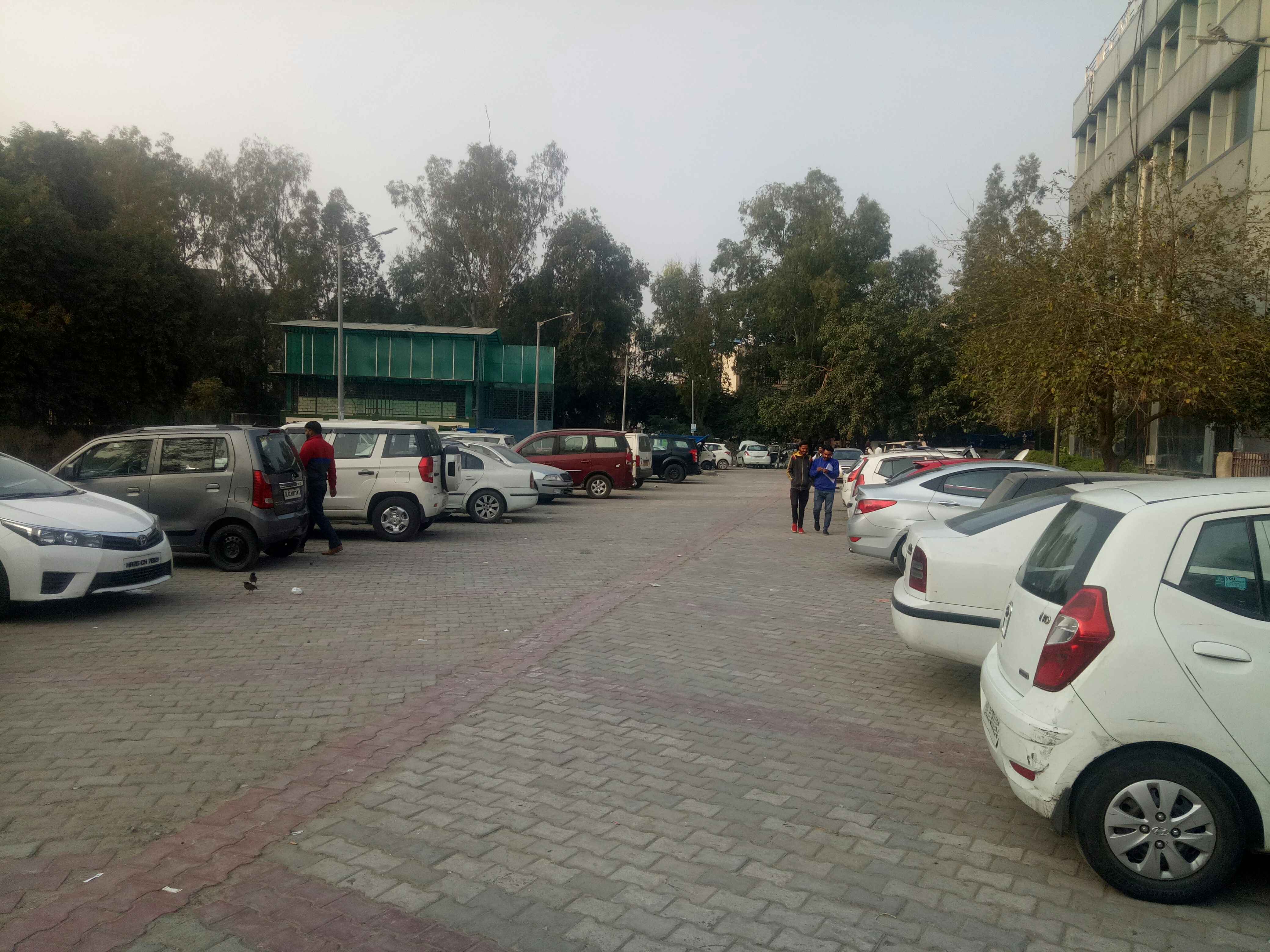 sdmc parking B 1 community center janakpuri parking In New Delhi