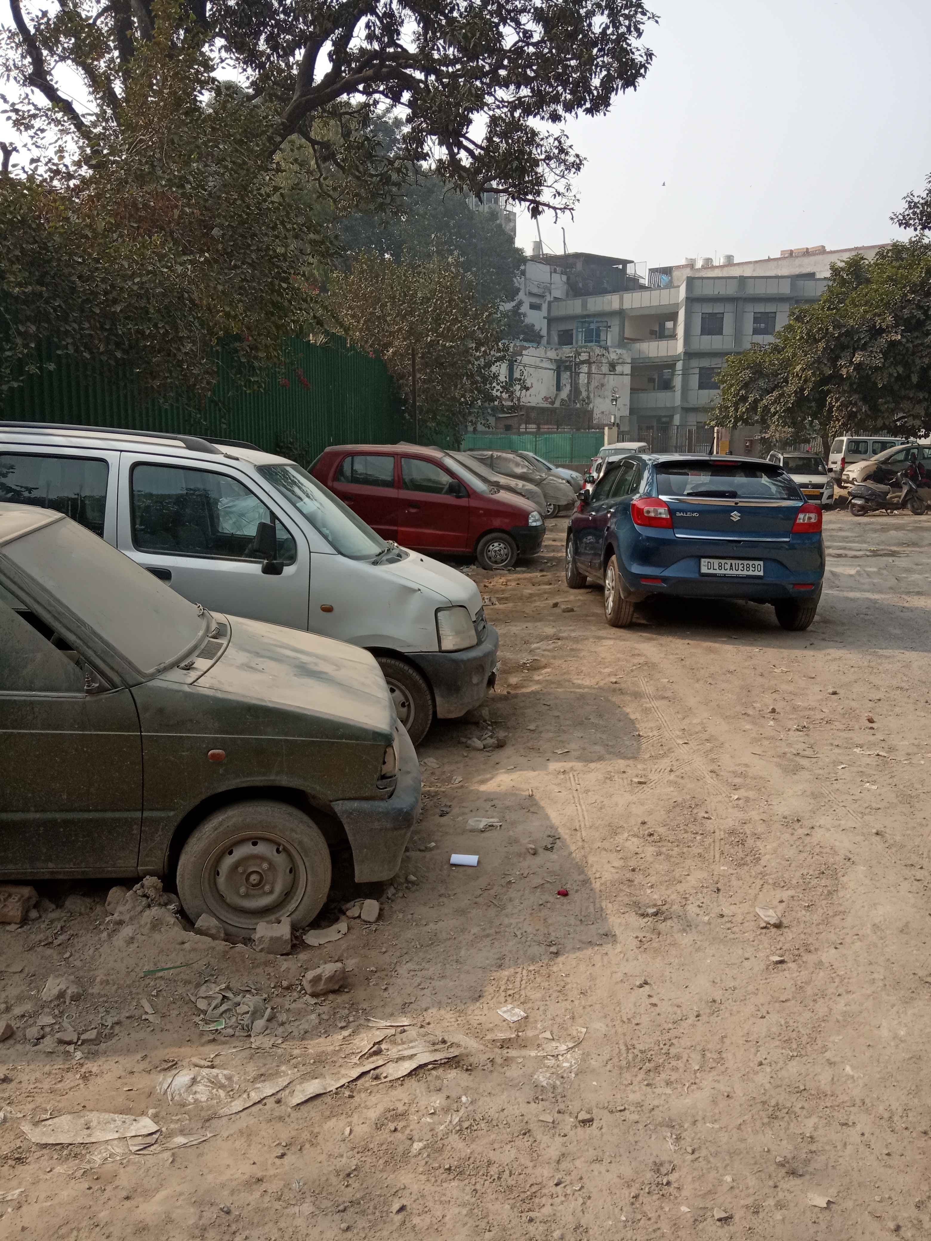 jeevan mala hospital MCD parking In New Delhi