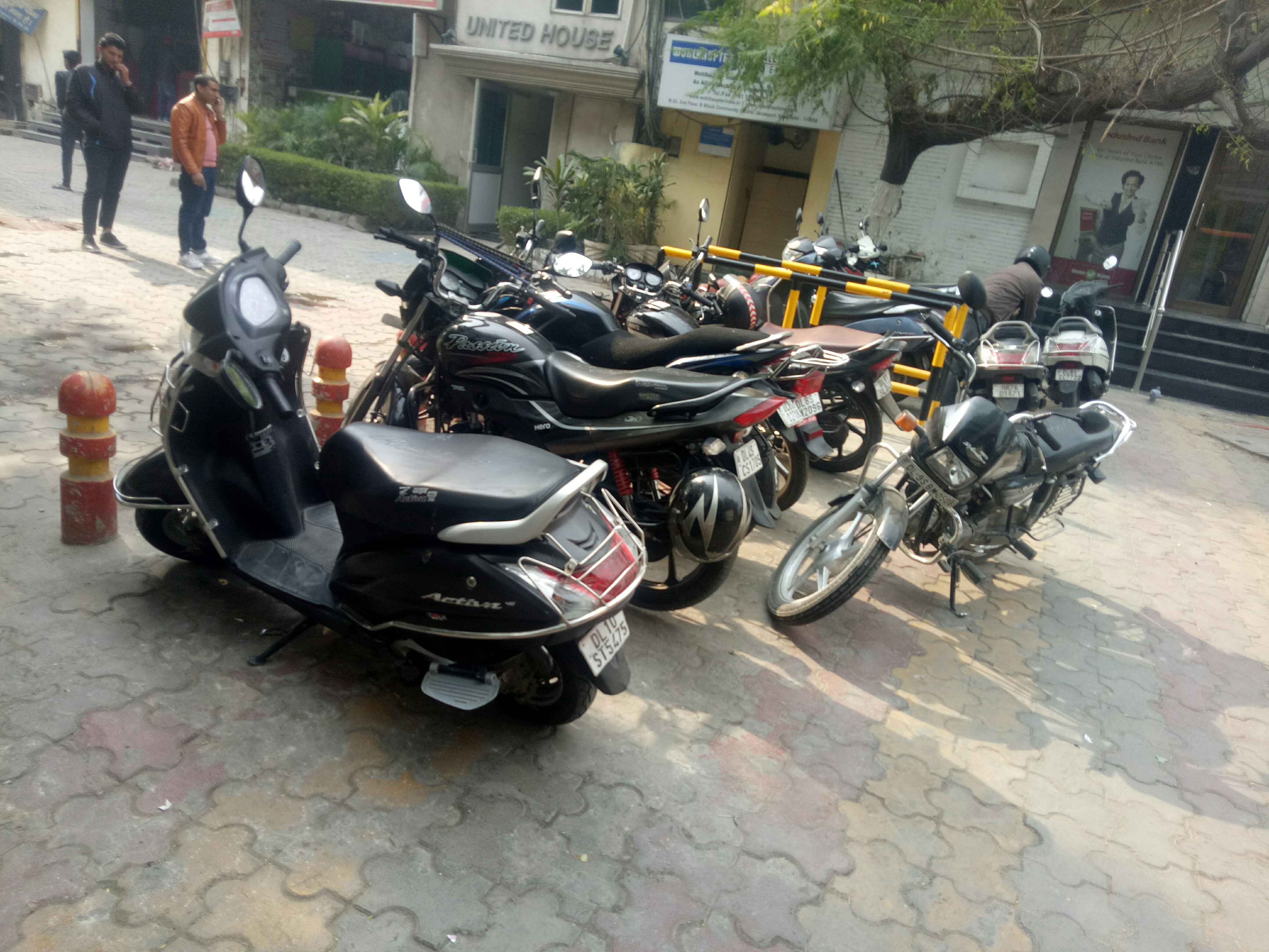 police booth parking janakpuri  In Dehli