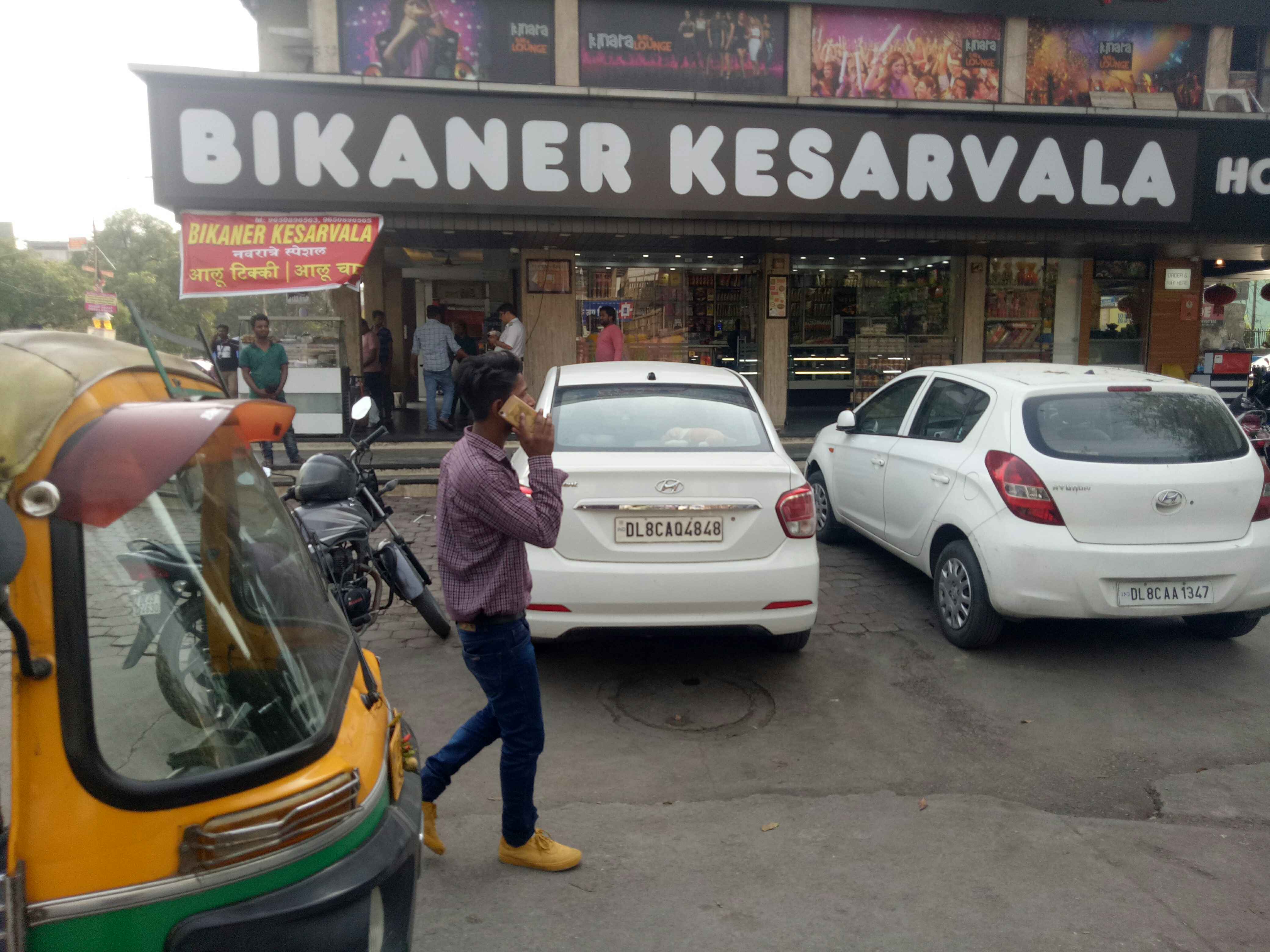 bikaner parking shalimar bagh point 2 In New Delhi