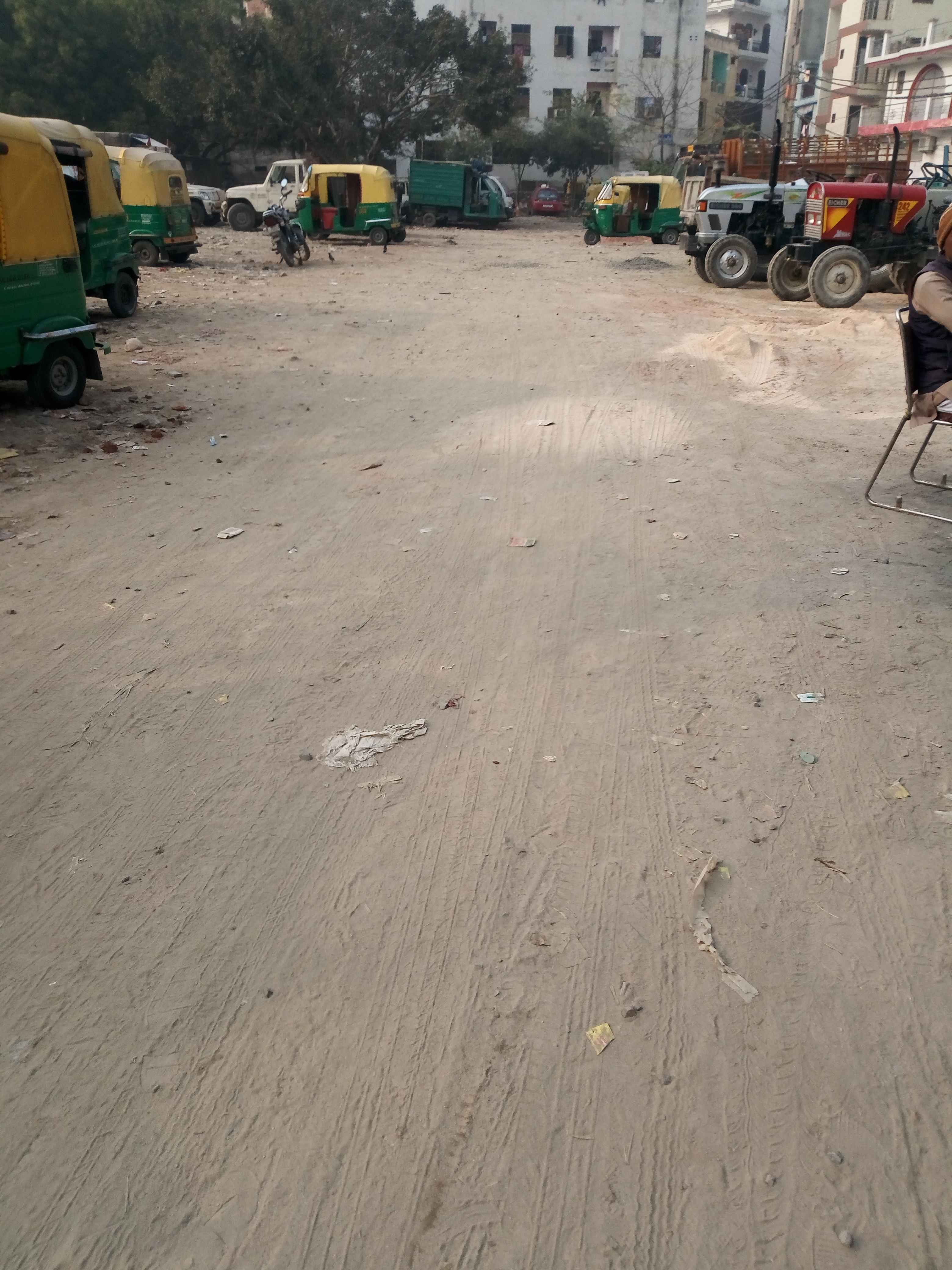 kotla phase 1 mayur vihar parking