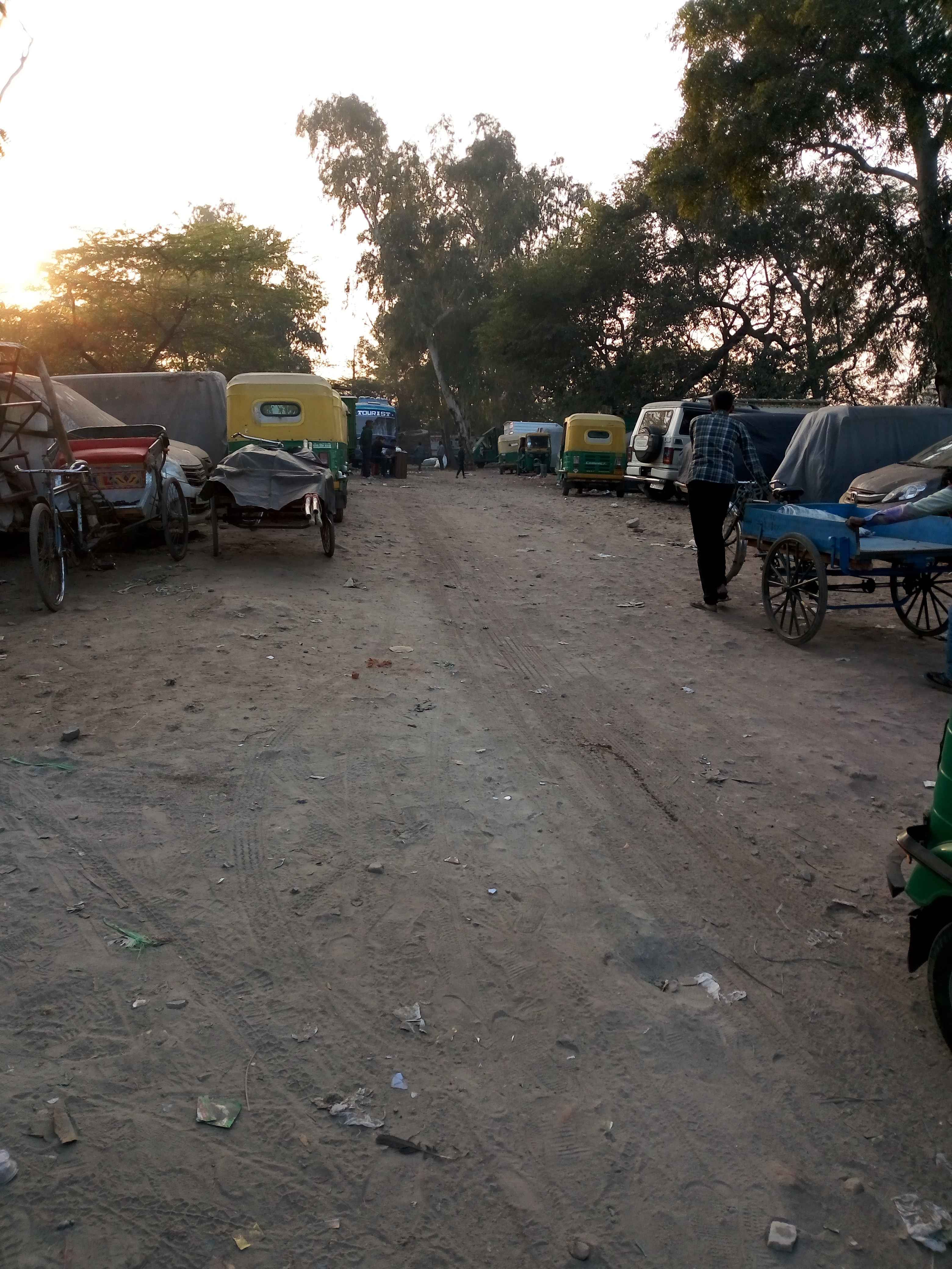 mix water pump merginal band shadhra shashtri park parking In New Delhi