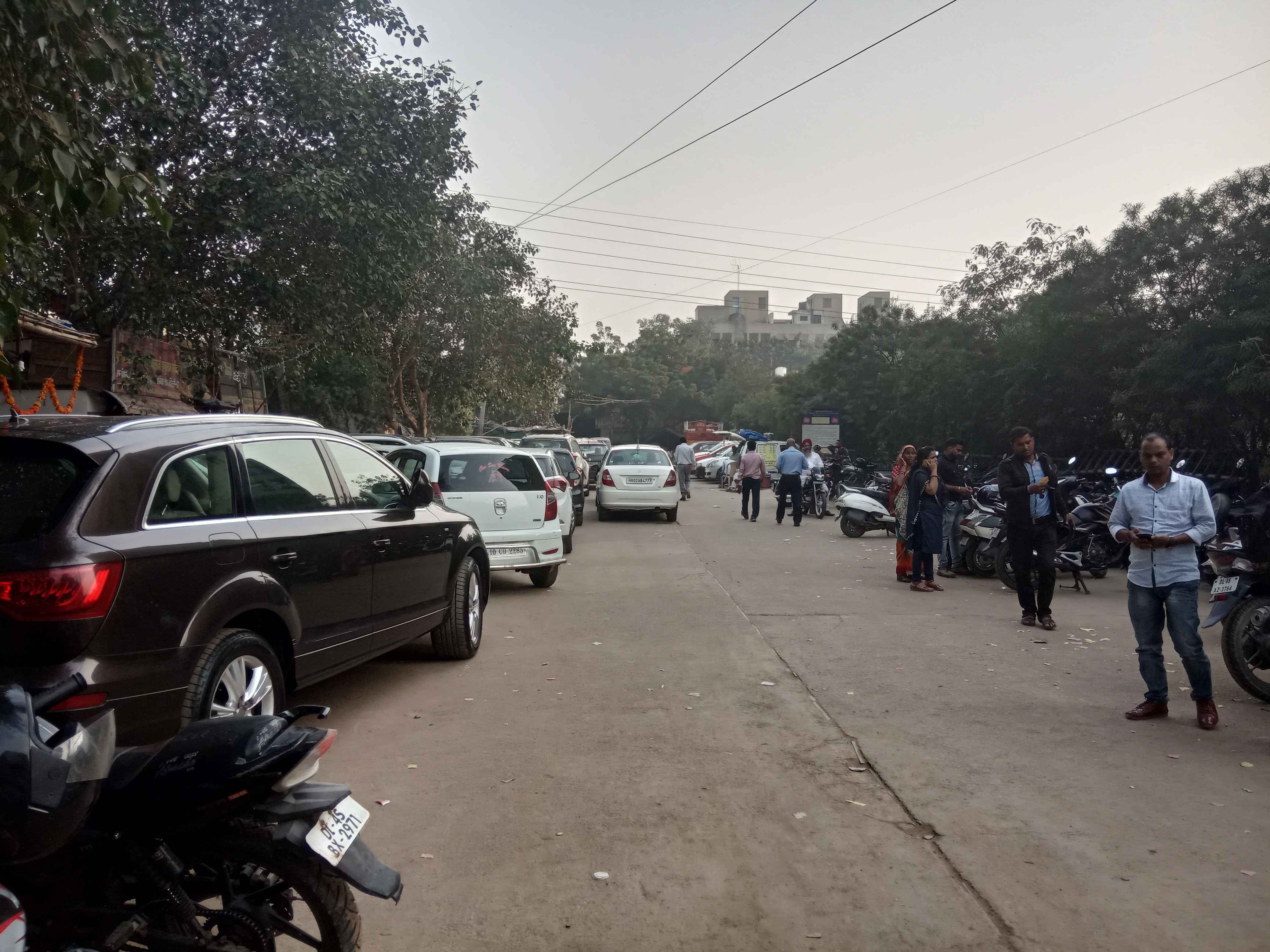 wazirpur commercial complex and industrial area parking gate no 1 In New Delhi