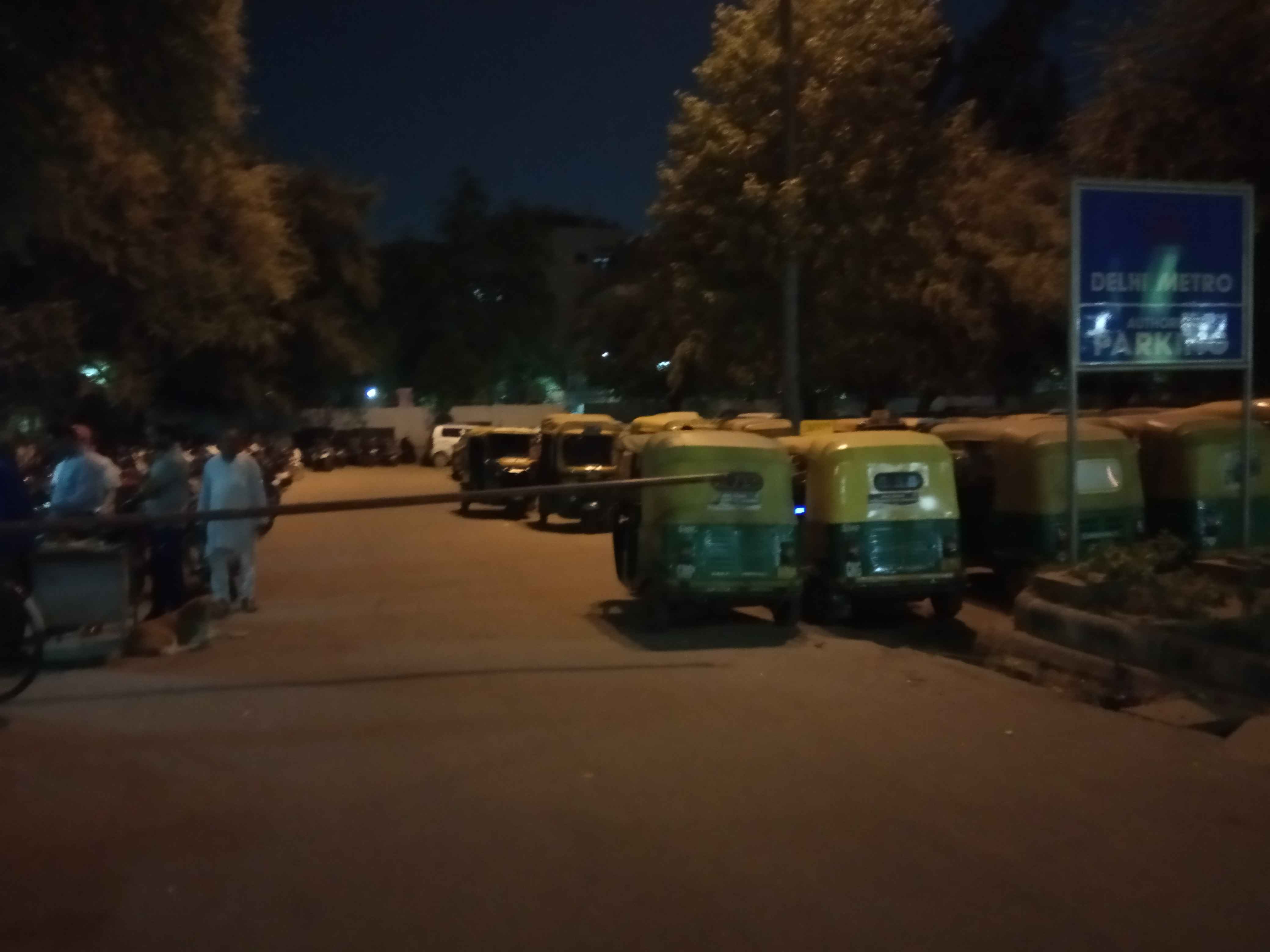 madi pur metro station parking lot