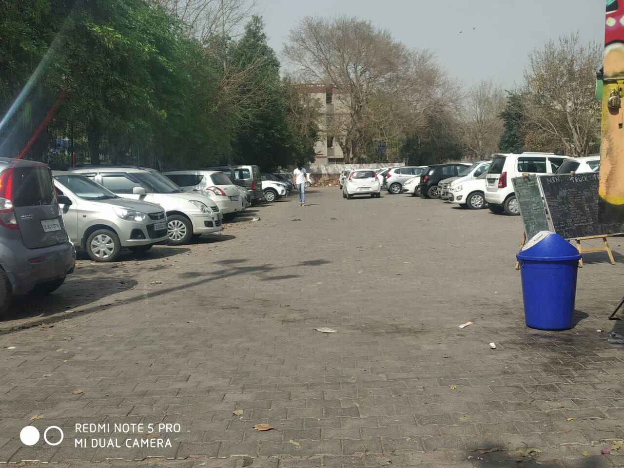 ashtavakra insttute parking saroj hospital