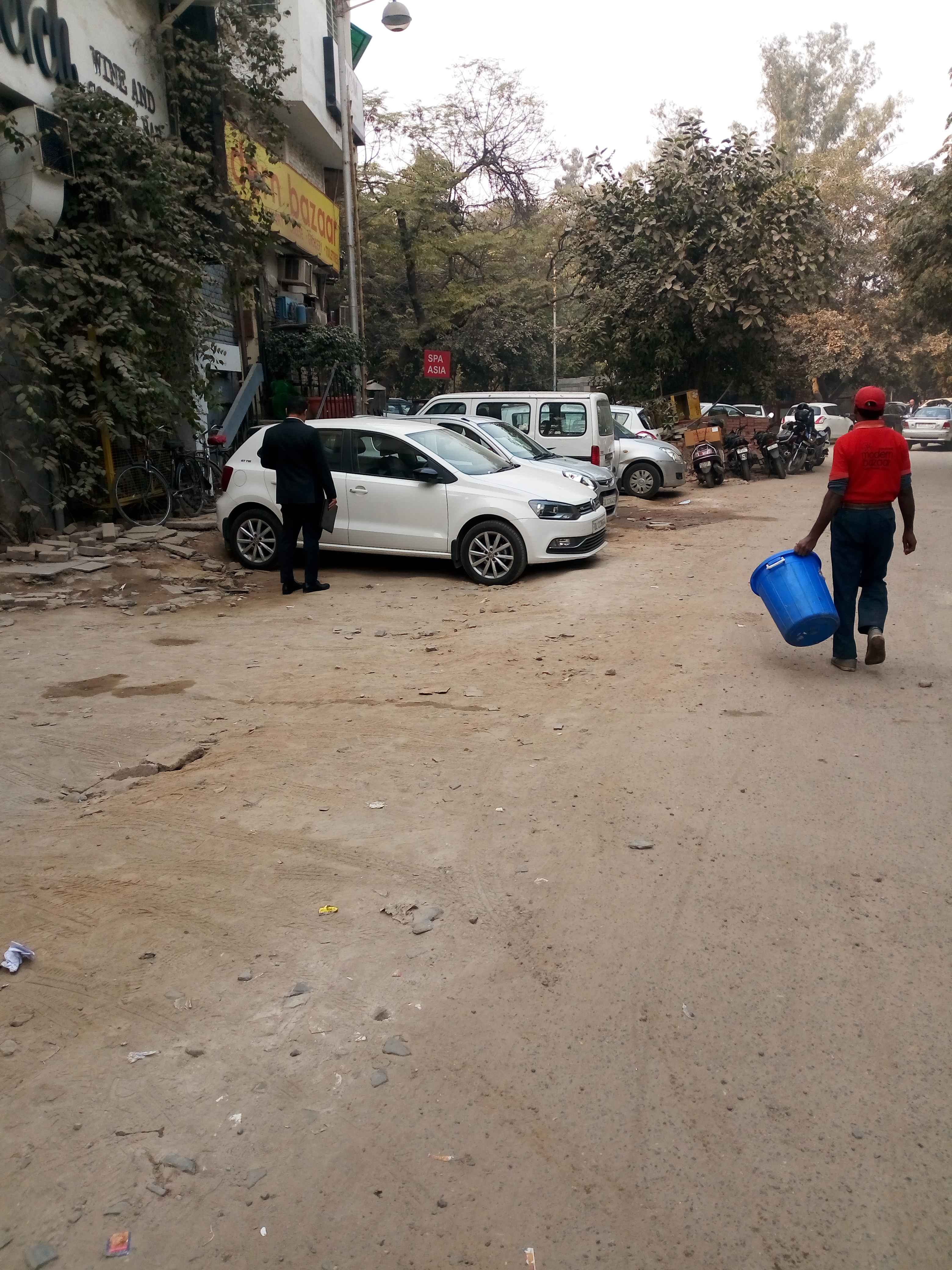 vasant vihar parking