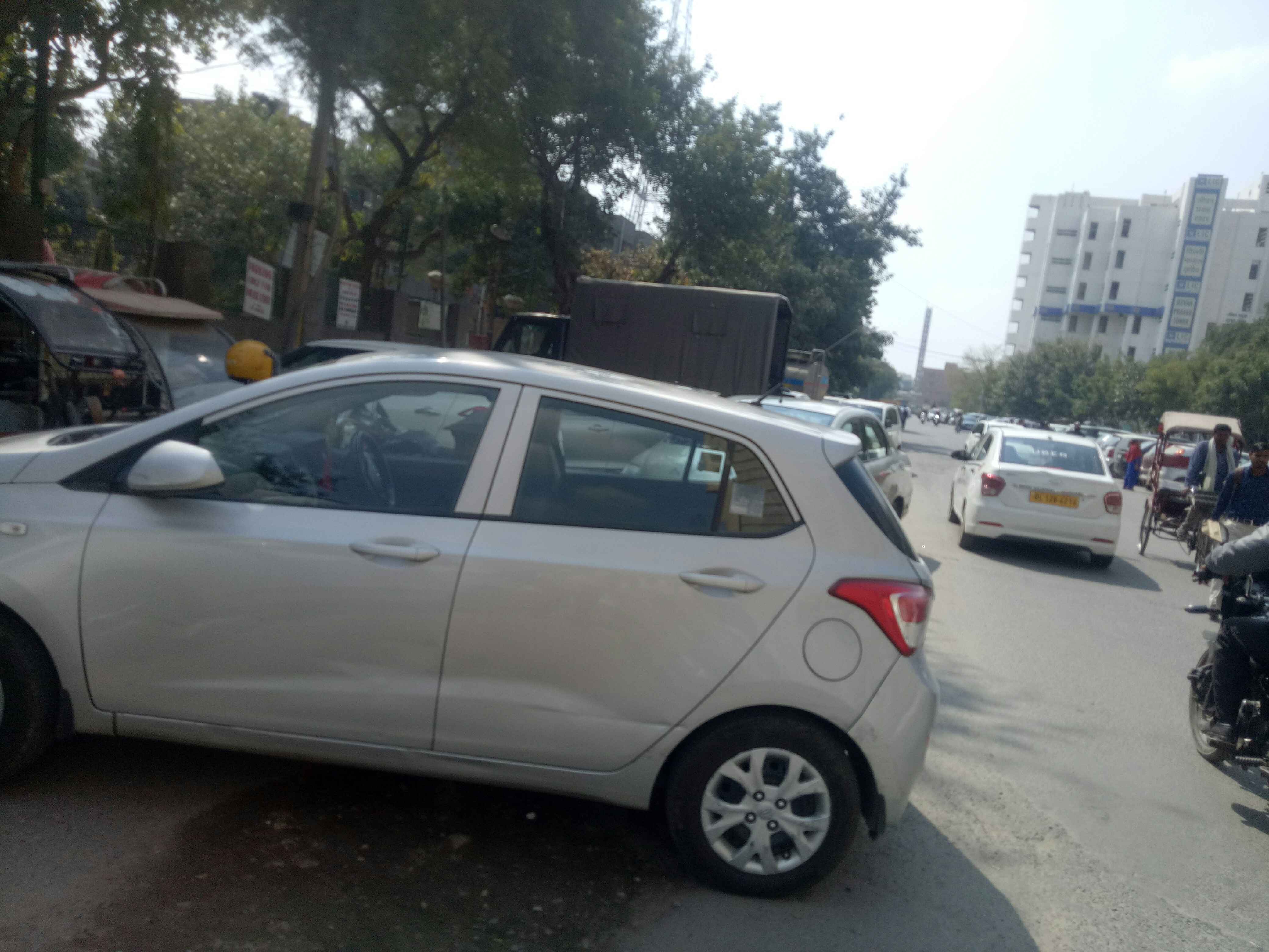 dc thana janakpuri parking In Dehli