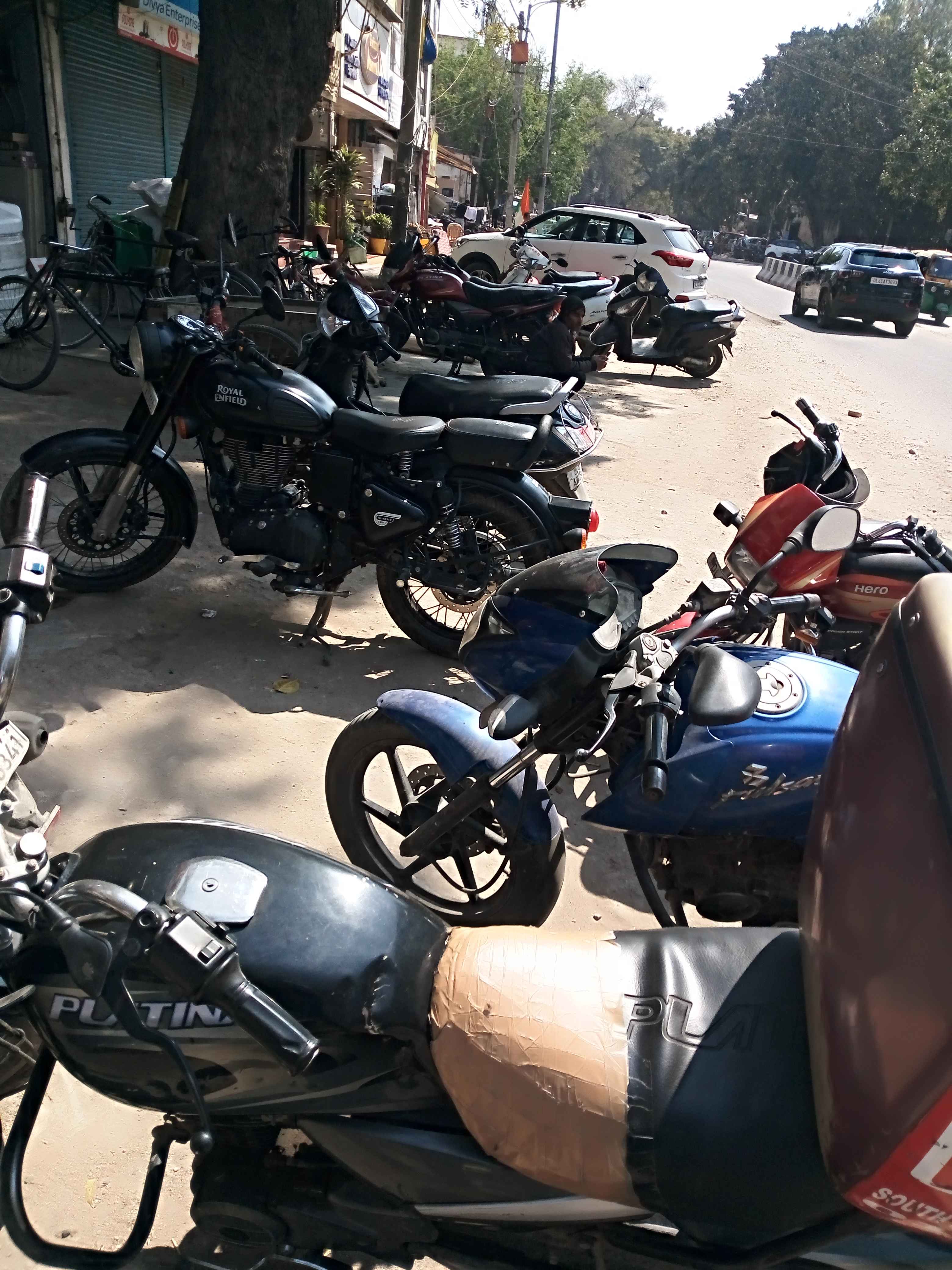 malvia nagar plot no 5 corner market parking In New Delhi