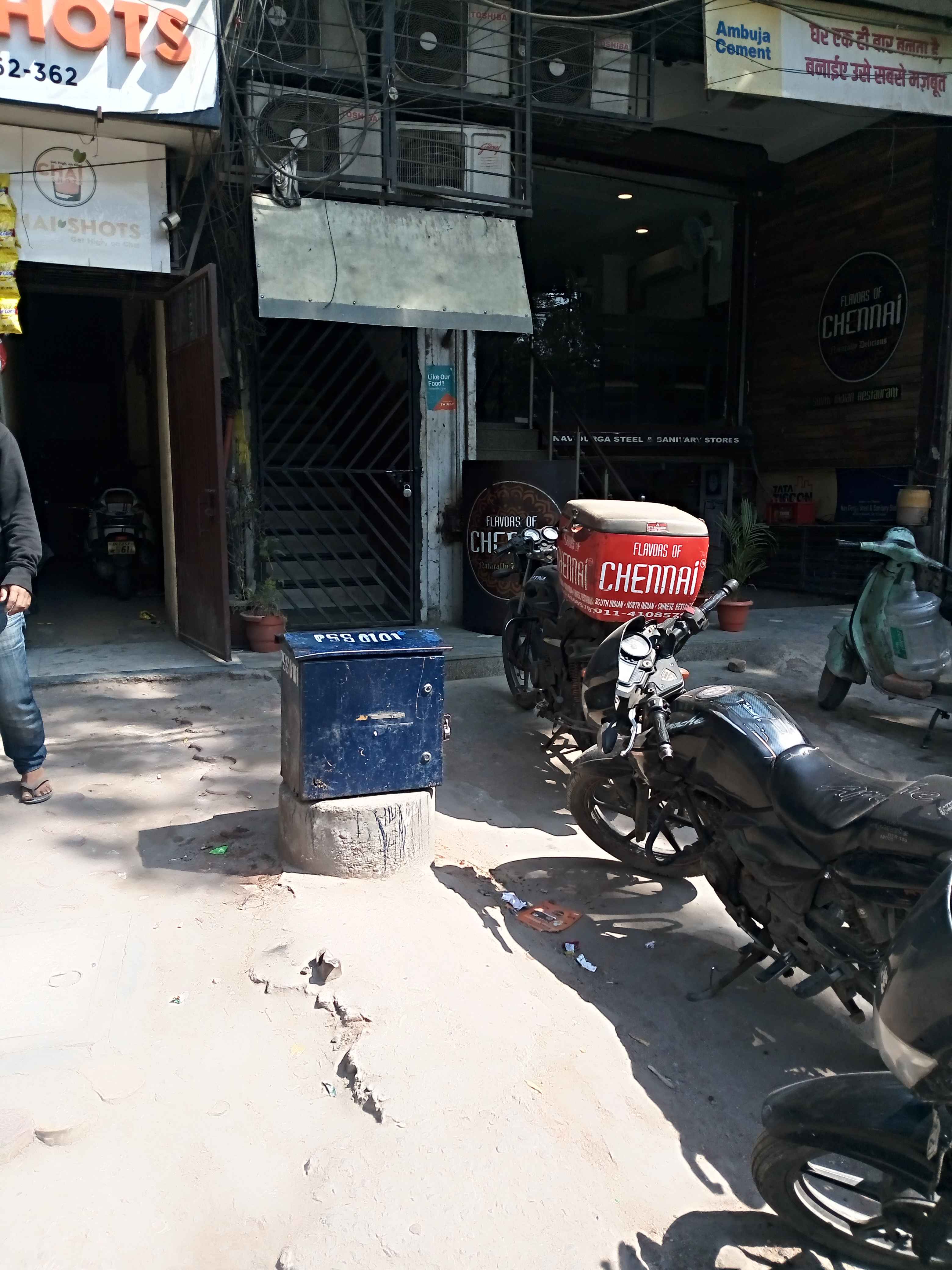 malvia nagar plot no 5 corner market parking