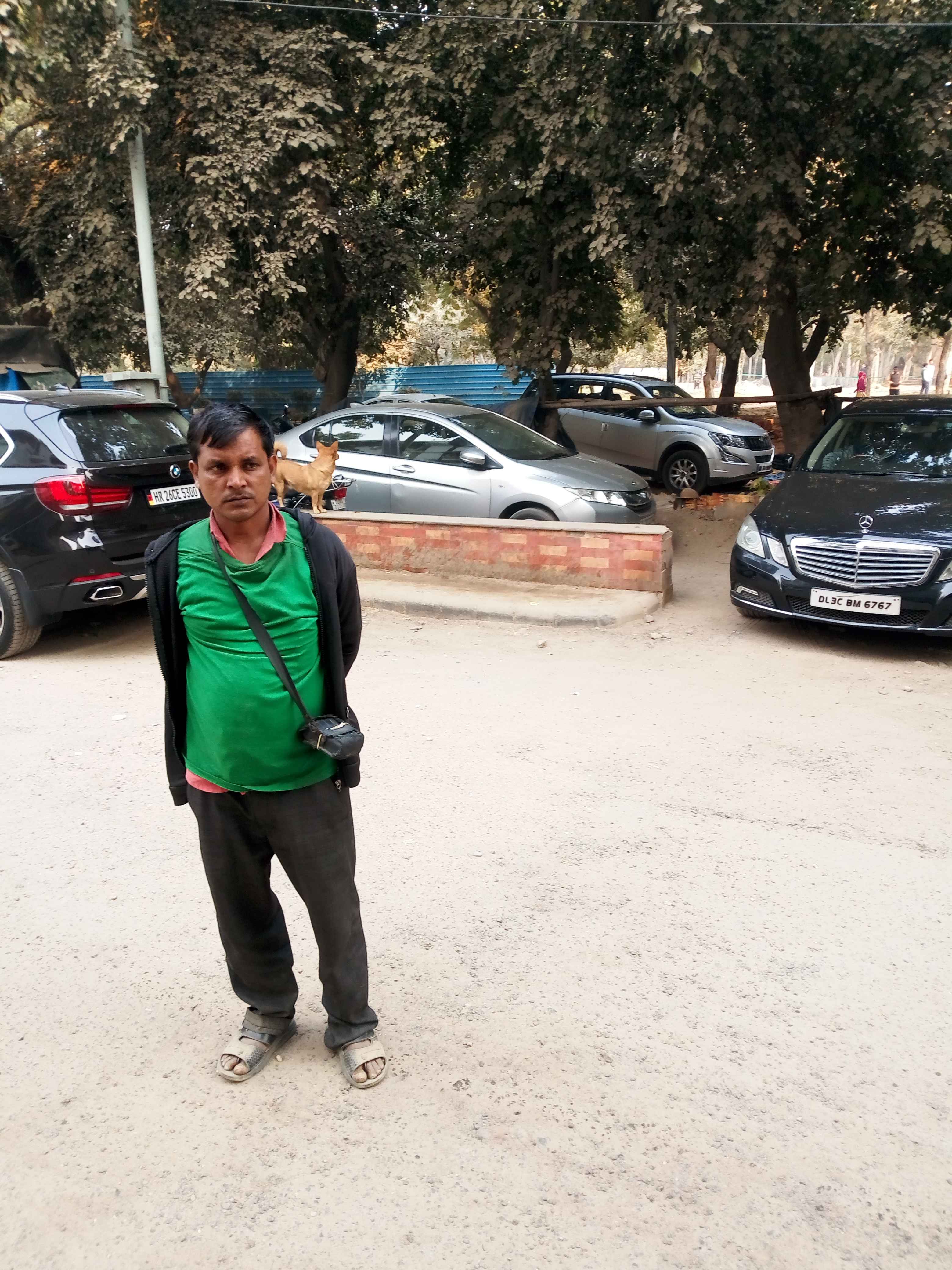 vasant vihar parking In New Delhi