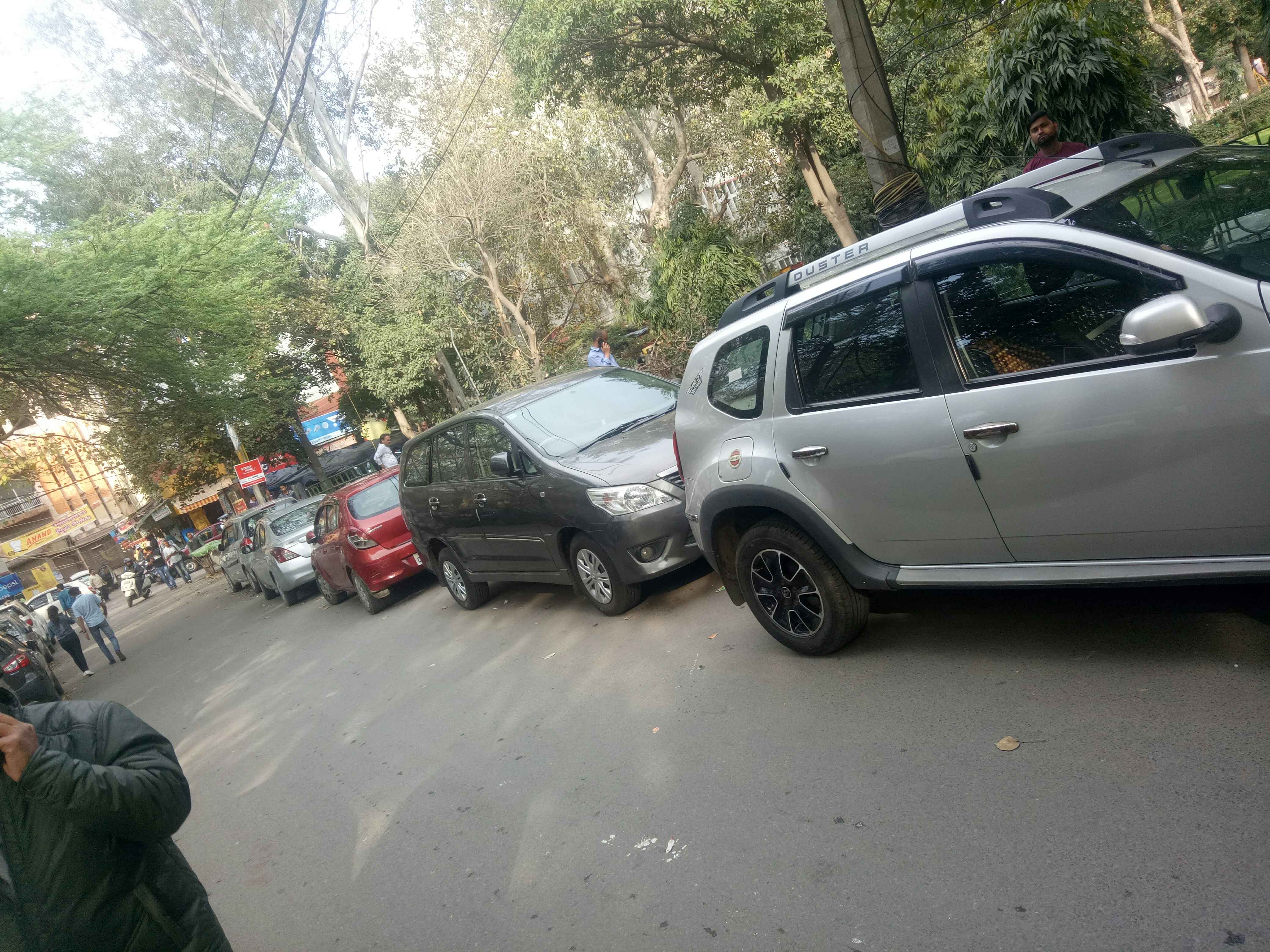 Income Tax Office Jhandewalan parking poit 3 In New Delhi