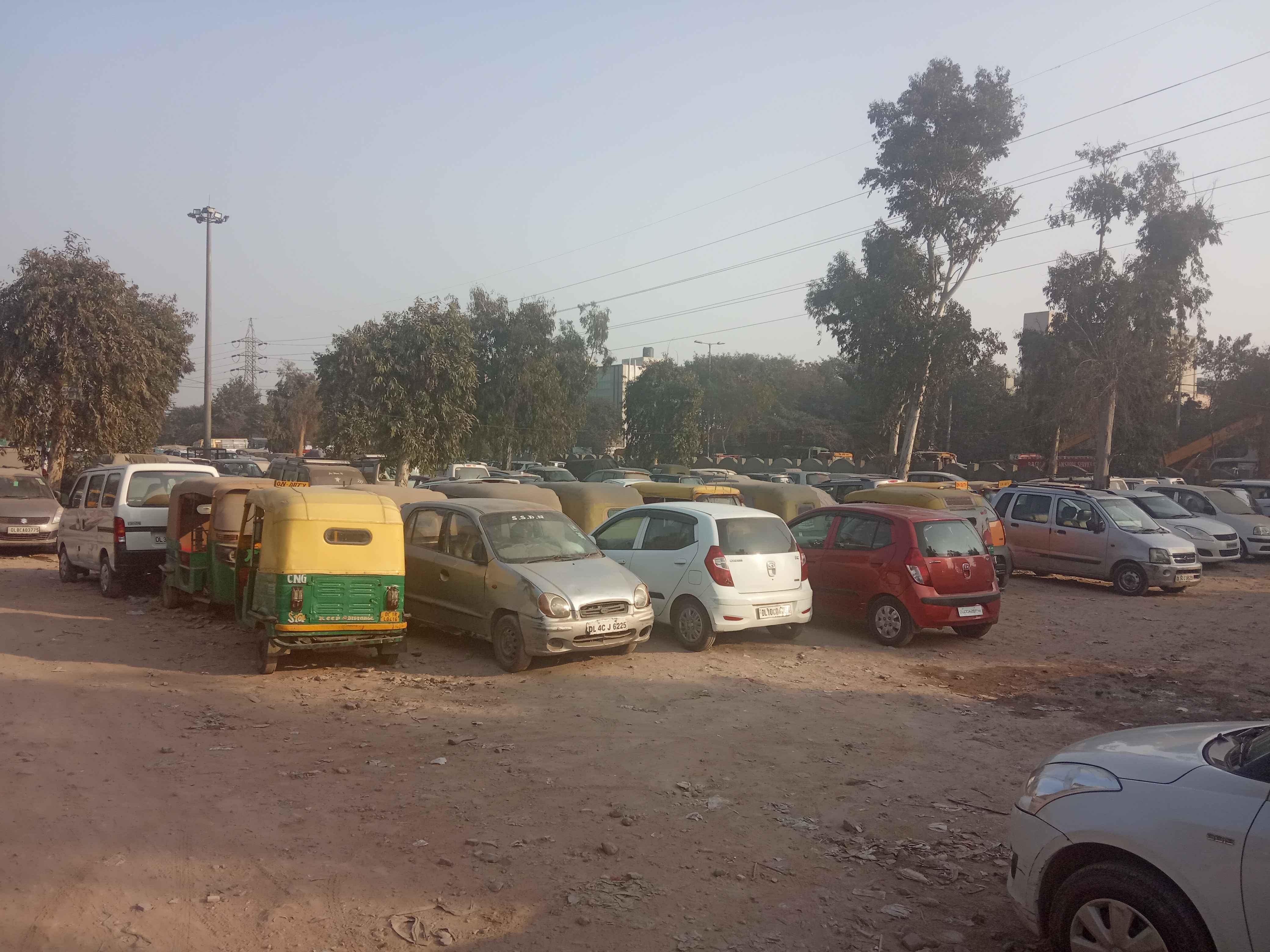 Q block mangol puri MCD parking In New Delhi